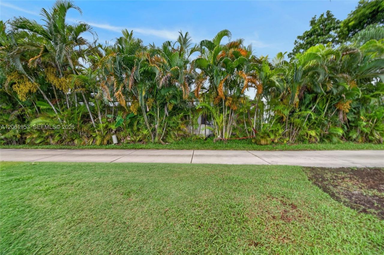 4749 NW 98th Pl, Doral, FL 33178 Photo