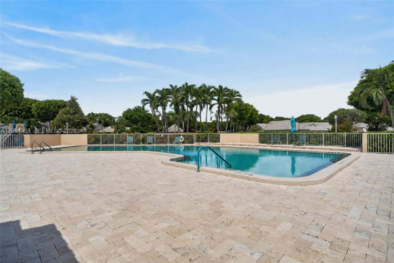 4749 NW 98th Pl, Doral, FL 33178 Photo