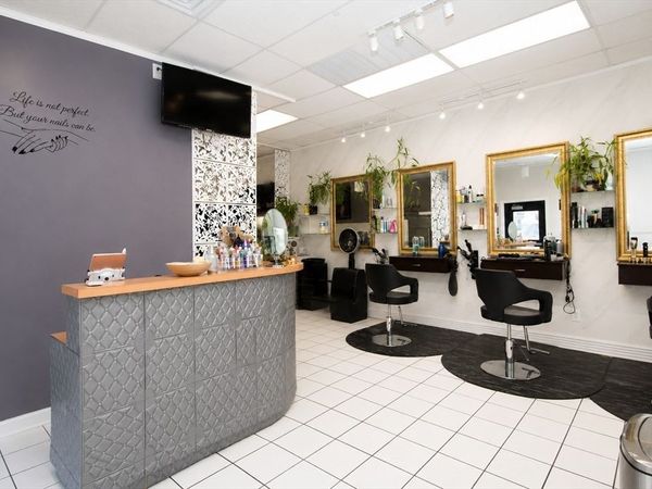 000 Confidential, Lowell, MA 01851