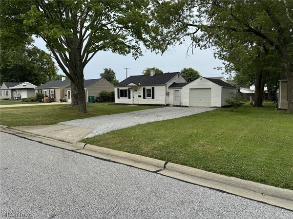 5003 Wake Robin Road , Mentor, OH 44060