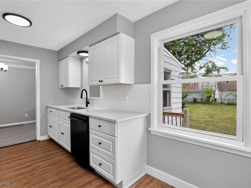 336 Halle Drive, Euclid, OH 44132 Photo 12
