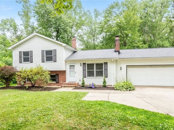 34300 Pettibone Road , Solon, OH 44139