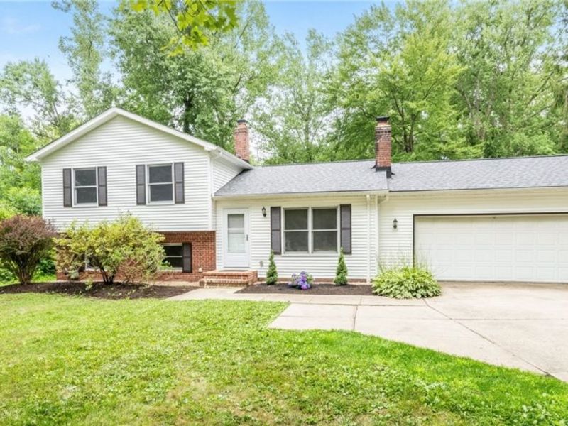 34300 Pettibone Road, Solon, OH 44139 Photo 1