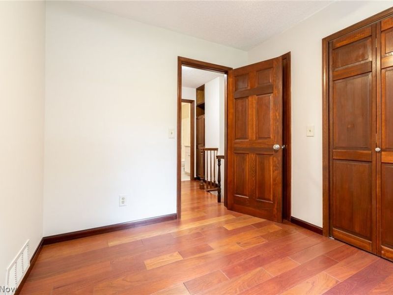 34300 Pettibone Road, Solon, OH 44139 Photo 17