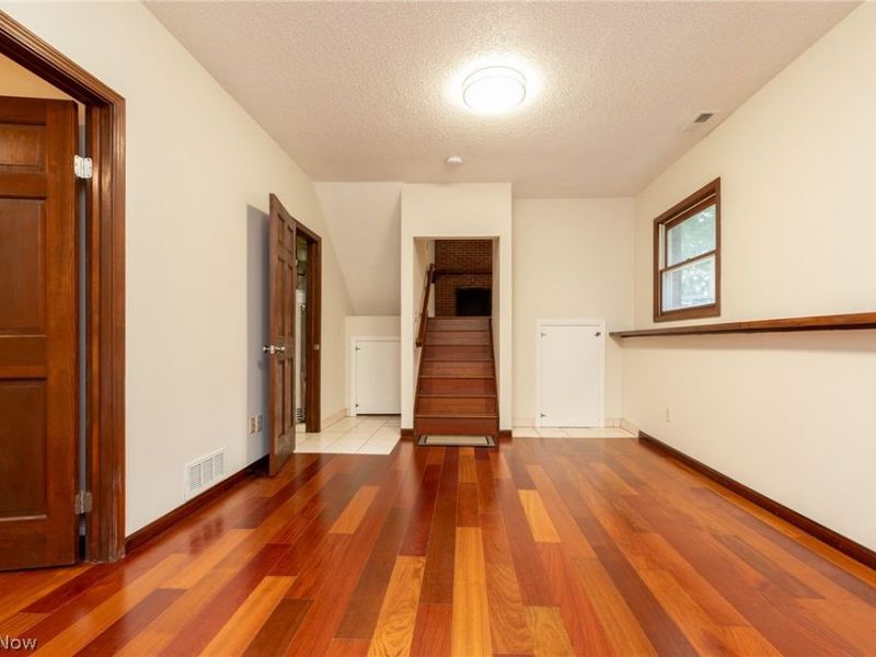 34300 Pettibone Road, Solon, OH 44139 Photo 21