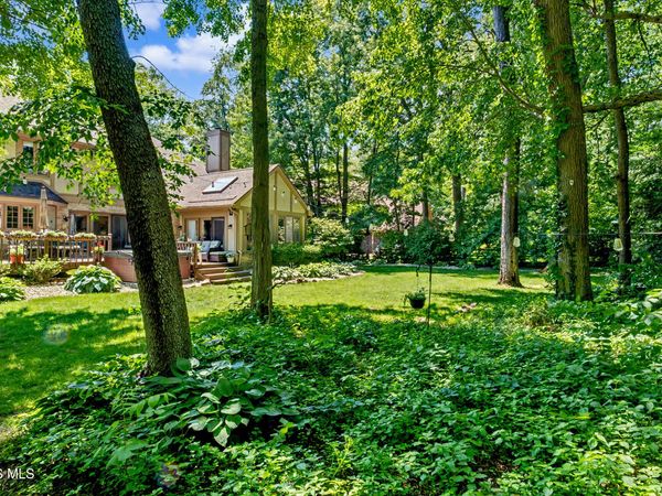 4828 High Oaks Boulevard , Toledo, OH 43623