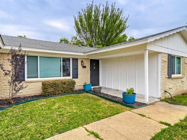 4812 Grove Street , North Richland Hills, TX 76180