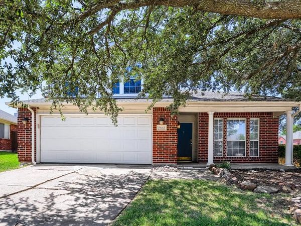 5602 Vista Park Lane, Sachse, TX 75048