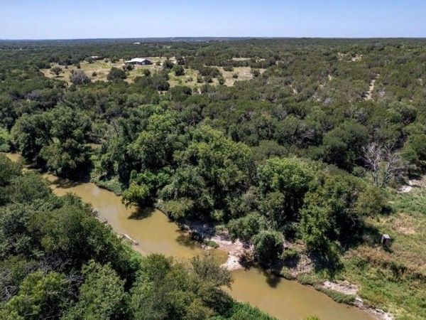 5075 Hwy 22 , Hamilton, TX 76531
