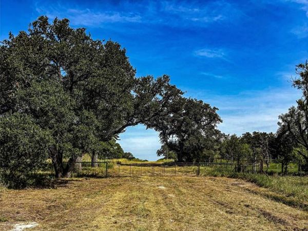 5075 Hwy 22 , Hamilton, TX 76531