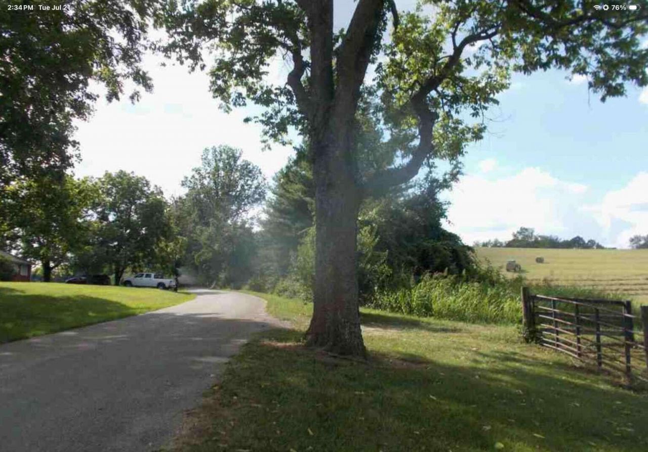 656 Edgar Lane, Versailles, KY 40383 Main Photo