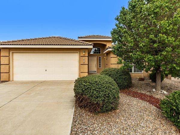 1612 Gale Court NW, Albuquerque, NM 87120
