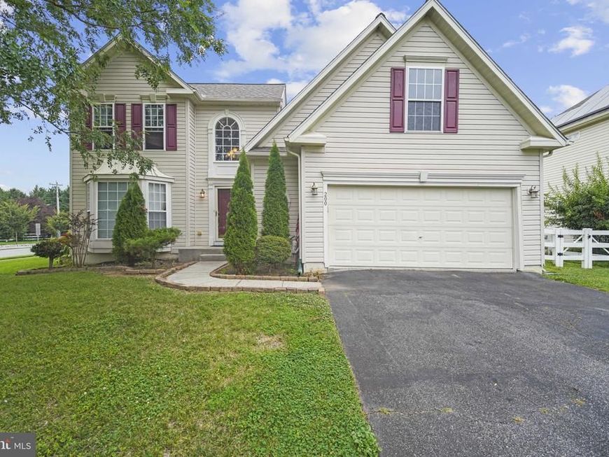 200 Drawyers Drive, Middletown, DE 19709 Main Photo
