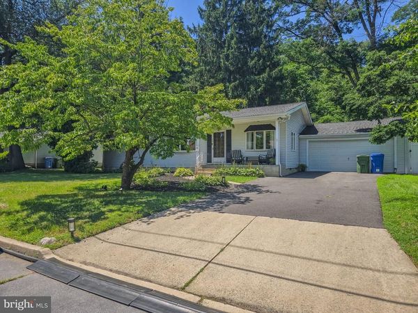 33 DELWOOD ROAD, CHERRY HILL, NJ 08002