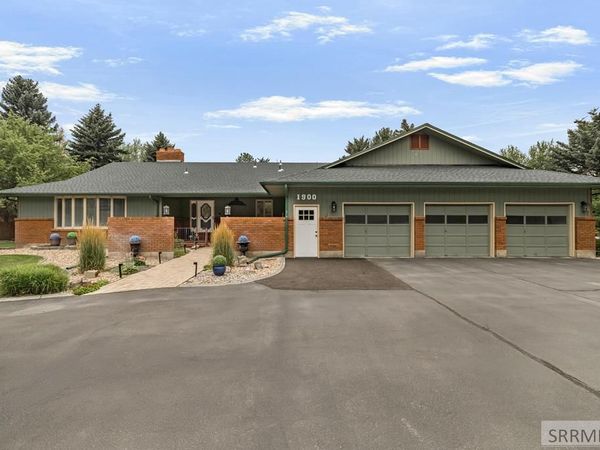 1900 Ross Avenue, IDAHO FALLS, ID 83406