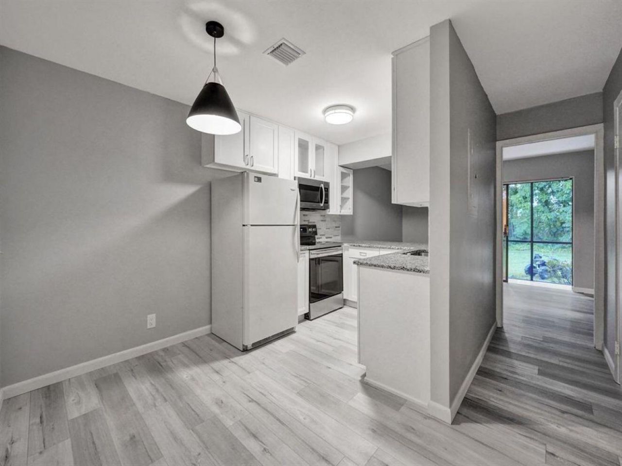 9845 Riverside Drive, Unit 8-28, Coral Springs, FL 33071 Photo