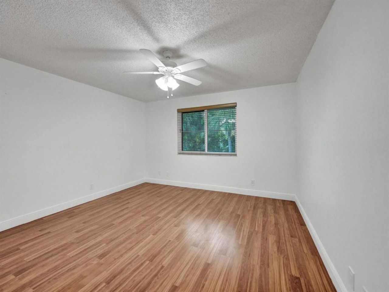 9845 Riverside Drive, Unit 8-28, Coral Springs, FL 33071 Photo