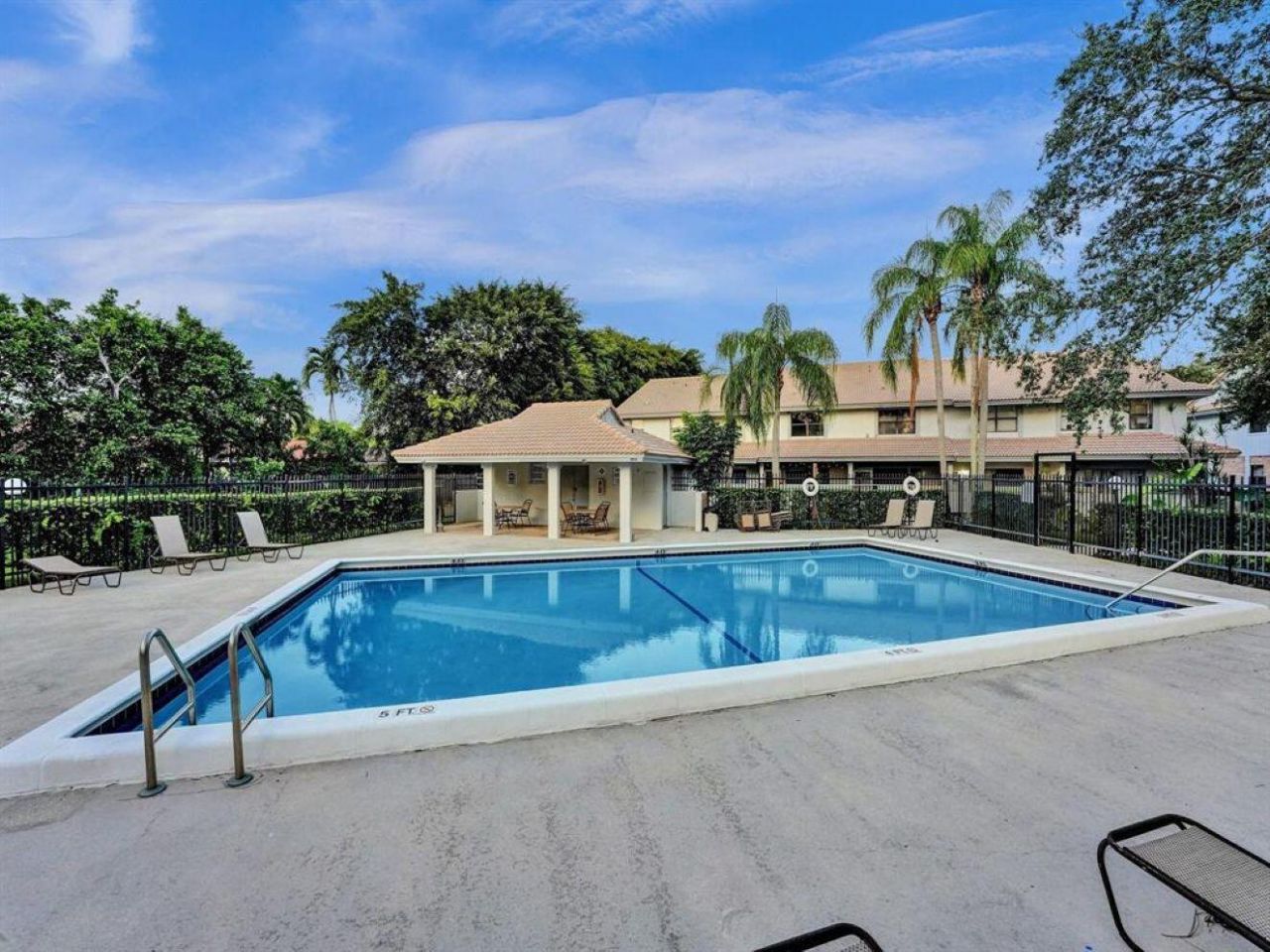 9845 Riverside Drive, Unit 8-28, Coral Springs, FL 33071 Photo