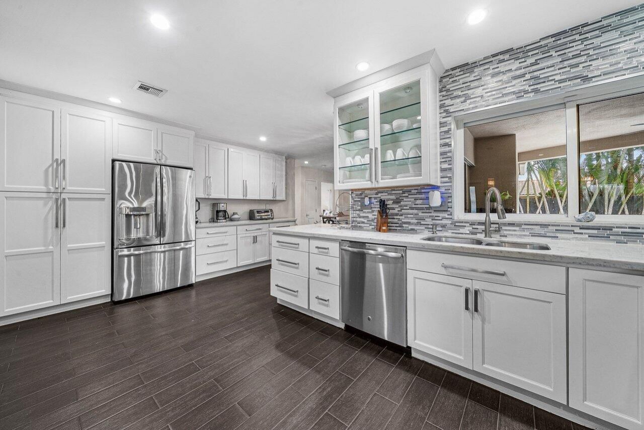855 Berkeley Street, Boca Raton, FL 33487 Photo