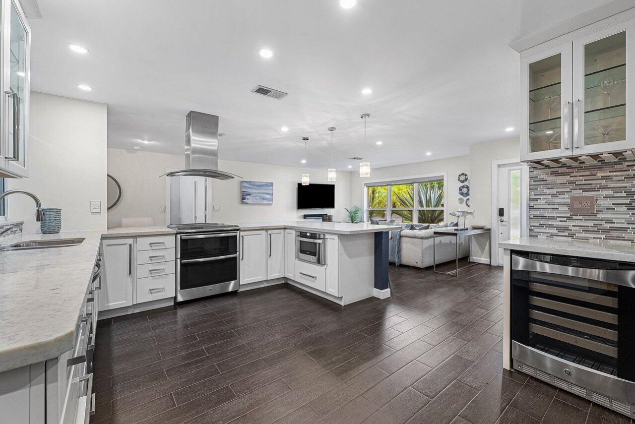 855 Berkeley Street, Boca Raton, FL 33487 Photo