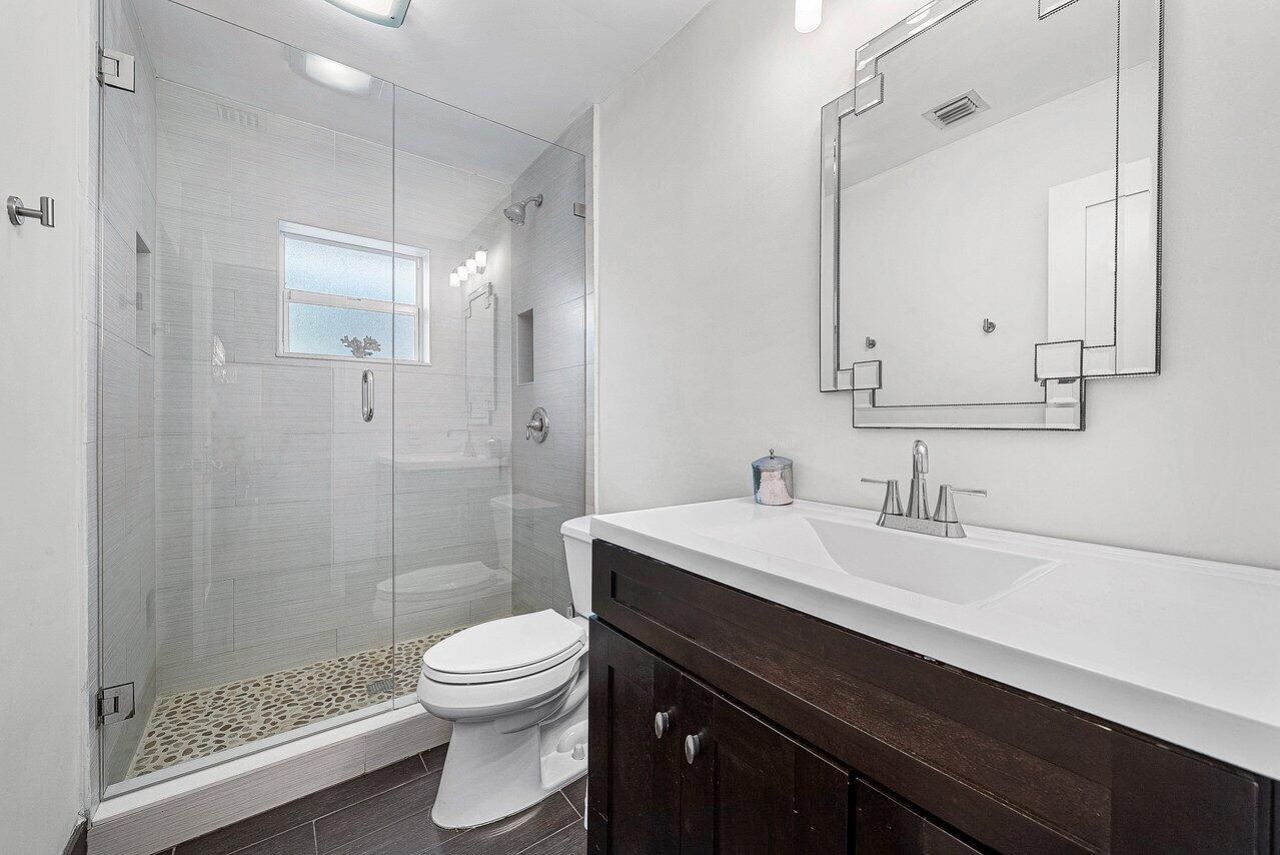 855 Berkeley Street, Boca Raton, FL 33487 Photo