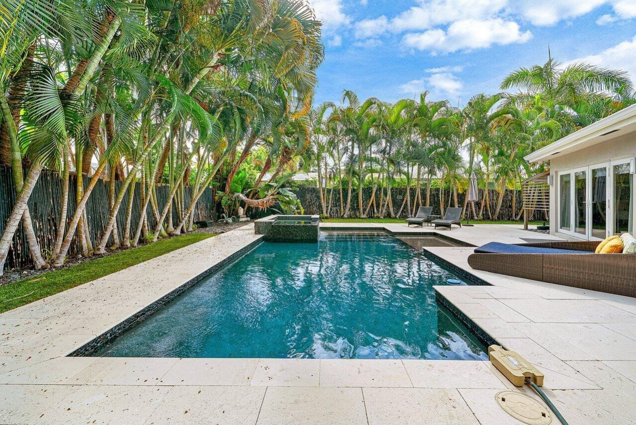 855 Berkeley Street, Boca Raton, FL 33487 Photo