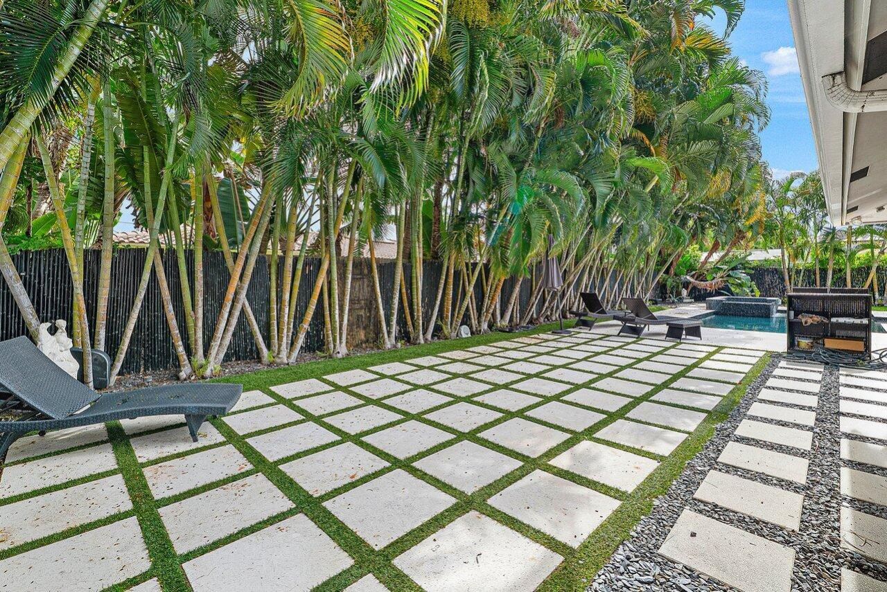 855 Berkeley Street, Boca Raton, FL 33487 Photo