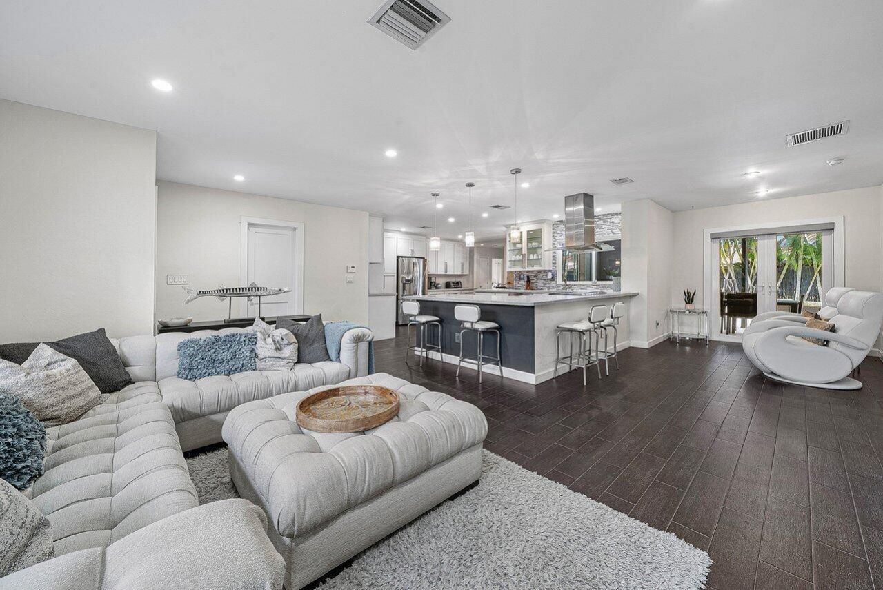 855 Berkeley Street, Boca Raton, FL 33487 Photo
