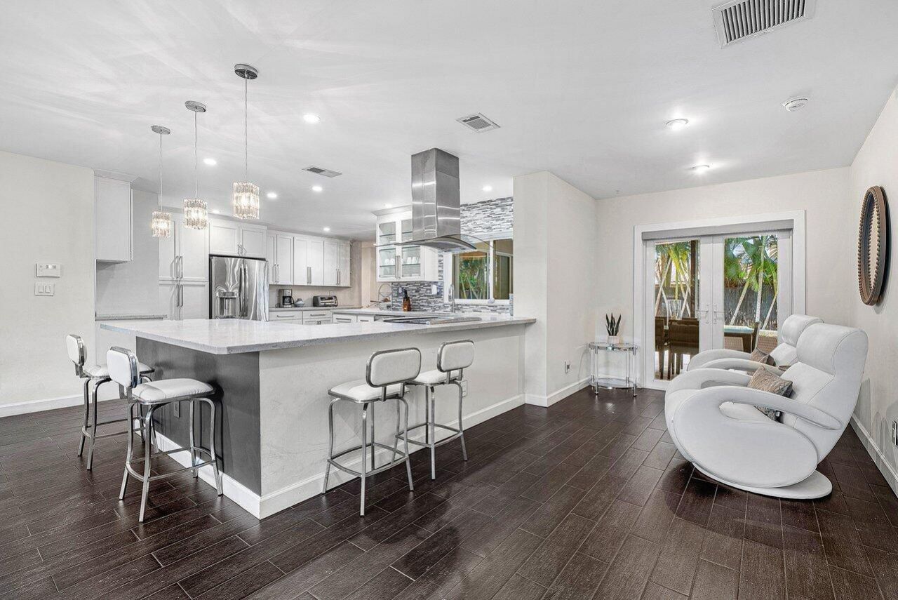 855 Berkeley Street, Boca Raton, FL 33487 Photo