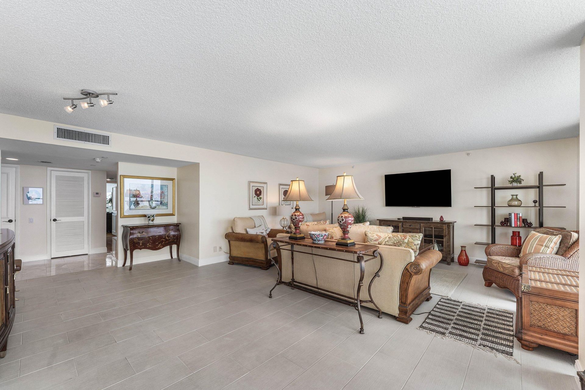 250 S Ocean Boulevard, Unit 8F, Boca Raton, FL 33432 Photo