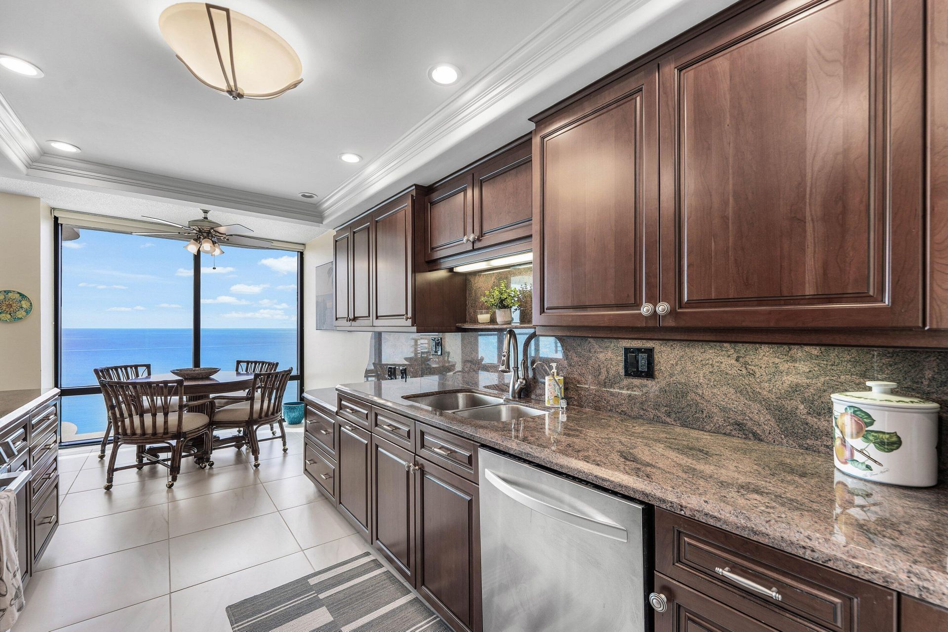 250 S Ocean Boulevard, Unit 8F, Boca Raton, FL 33432 Photo