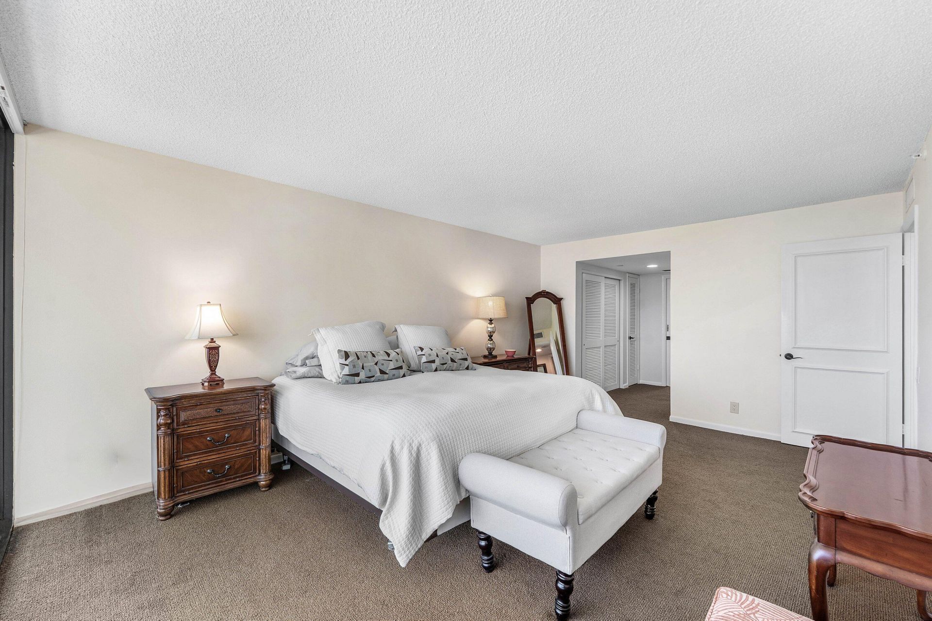 250 S Ocean Boulevard, Unit 8F, Boca Raton, FL 33432 Photo