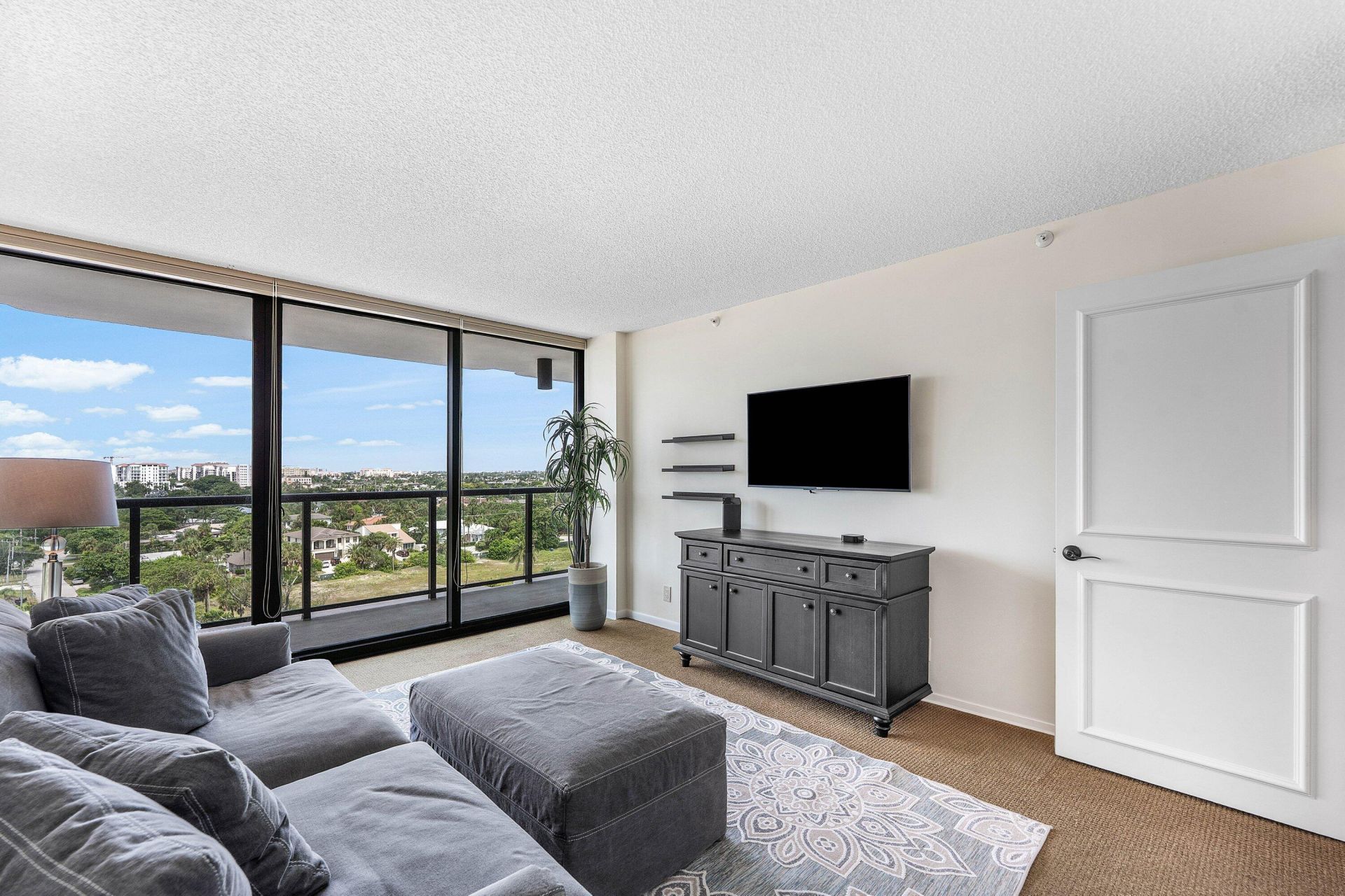 250 S Ocean Boulevard, Unit 8F, Boca Raton, FL 33432 Photo