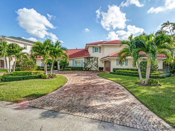 904 HYACINTH Drive, Delray Beach, FL 33483