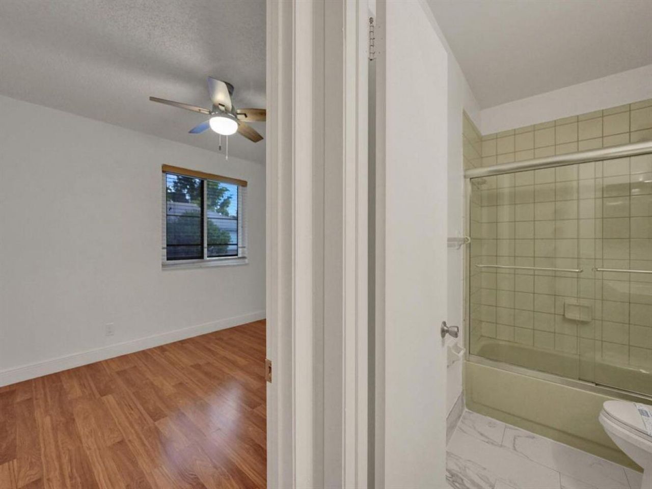 9845 Riverside Drive, Unit 8-28, Coral Springs, FL 33071 Photo