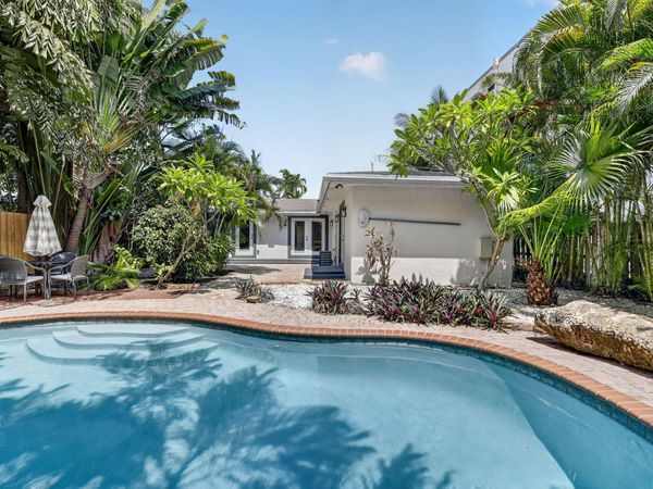 615 NE 13TH Avenue, Fort Lauderdale, FL 33304