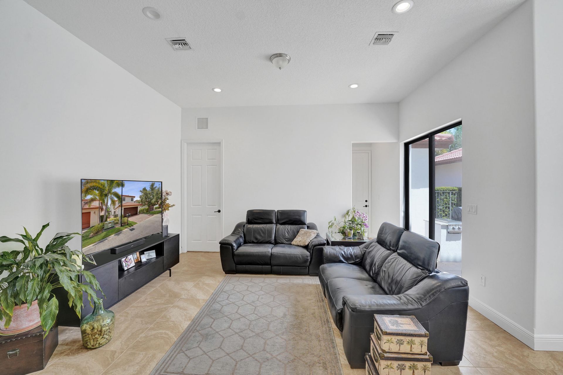 3760 NW 84th Way, Cooper City, FL 33024 Photo