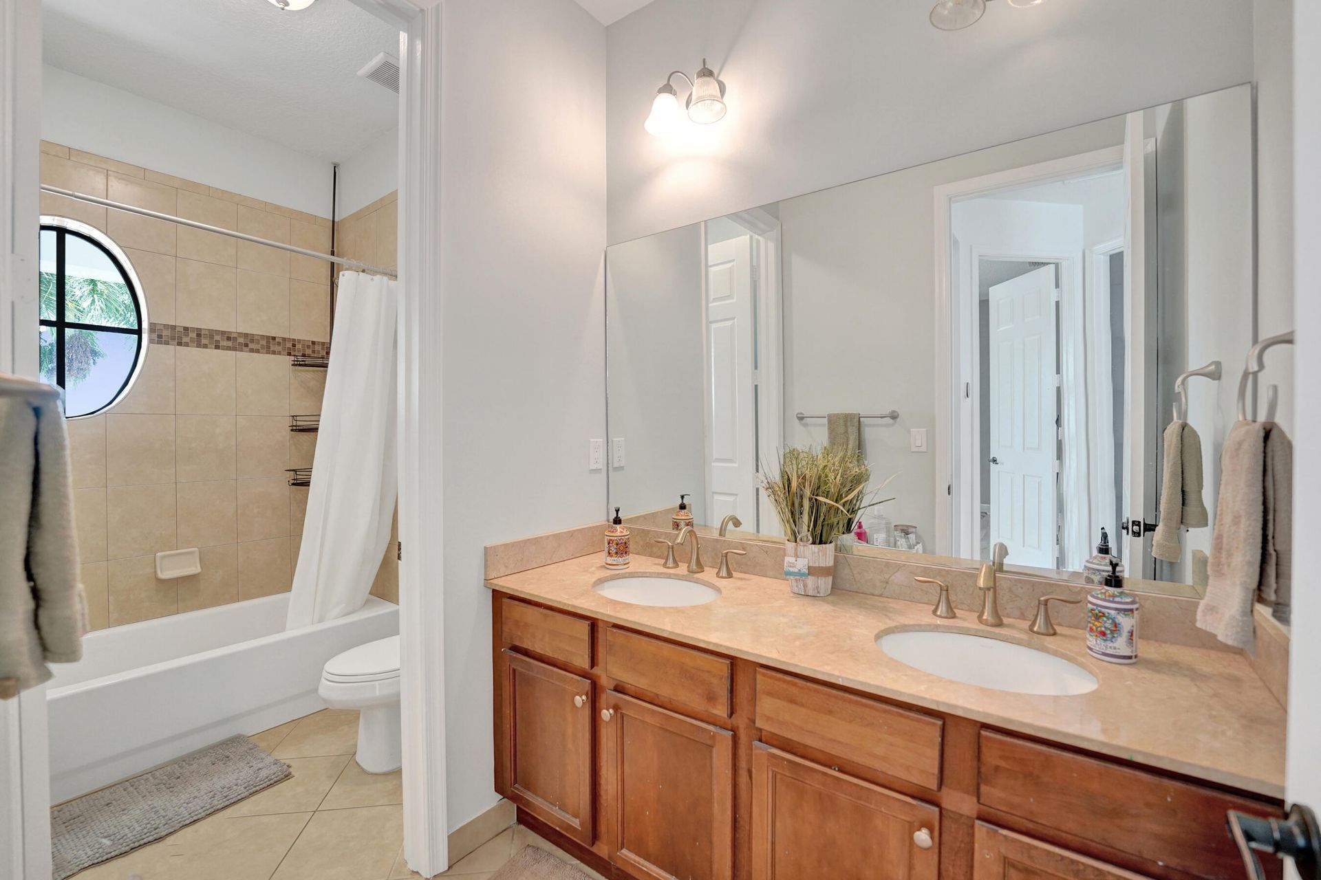 3760 NW 84th Way, Cooper City, FL 33024 Photo