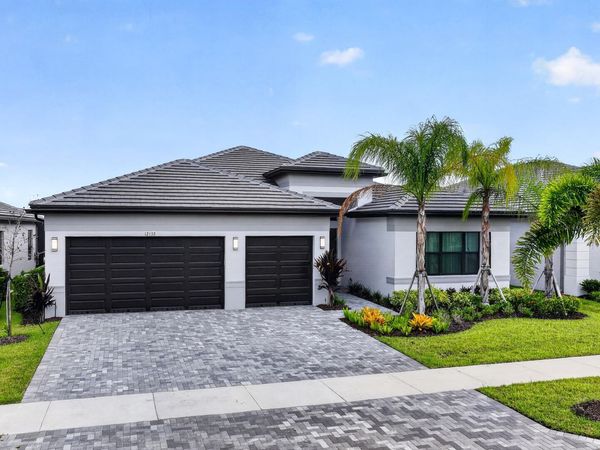 12132 SW Willowy Way, Port St. Lucie, FL 34987