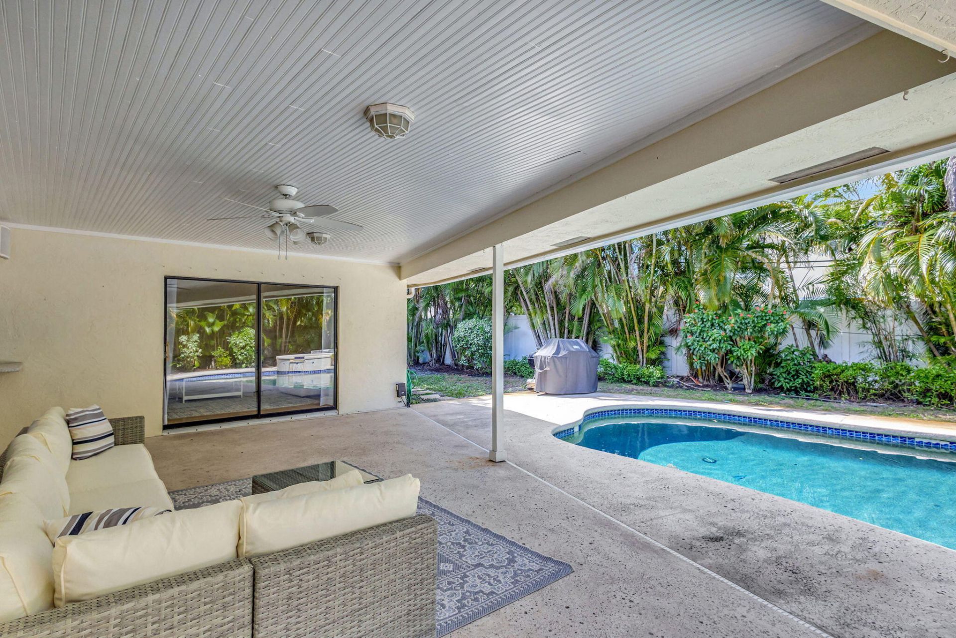 88 Pinehill Trail E, Tequesta, FL 33469 Photo