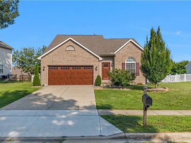 2014 Clearstream Way, Clayton, OH 45315