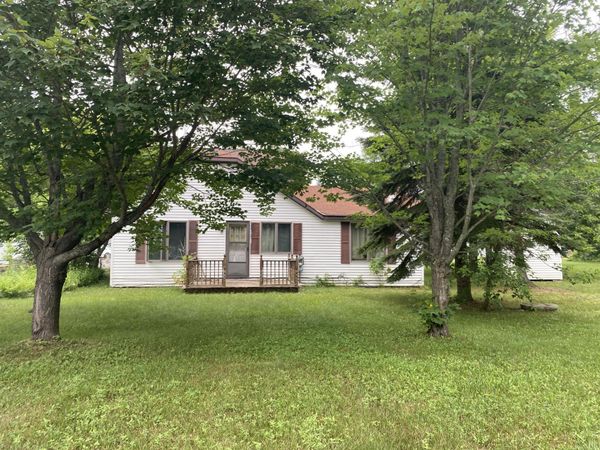 2218 W 5th AVE, Sault Ste Marie, MI 49783