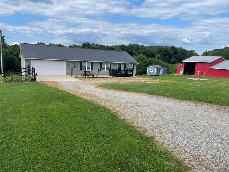 18160 Old Mansfield Road, Fredericktown, OH 43019 Photo 1