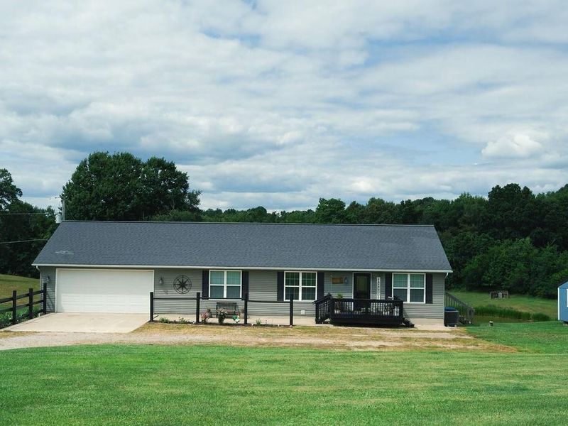 18160 Old Mansfield Road, Fredericktown, OH 43019 Photo 3