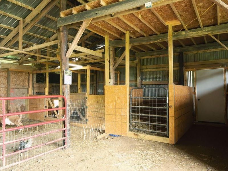 18160 Old Mansfield Road, Fredericktown, OH 43019 Photo 9