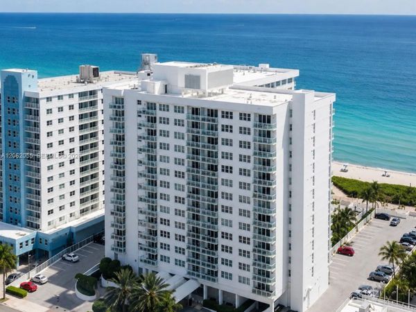 6917 Collins Ave , Unit 1026, Miami Beach, FL 33141