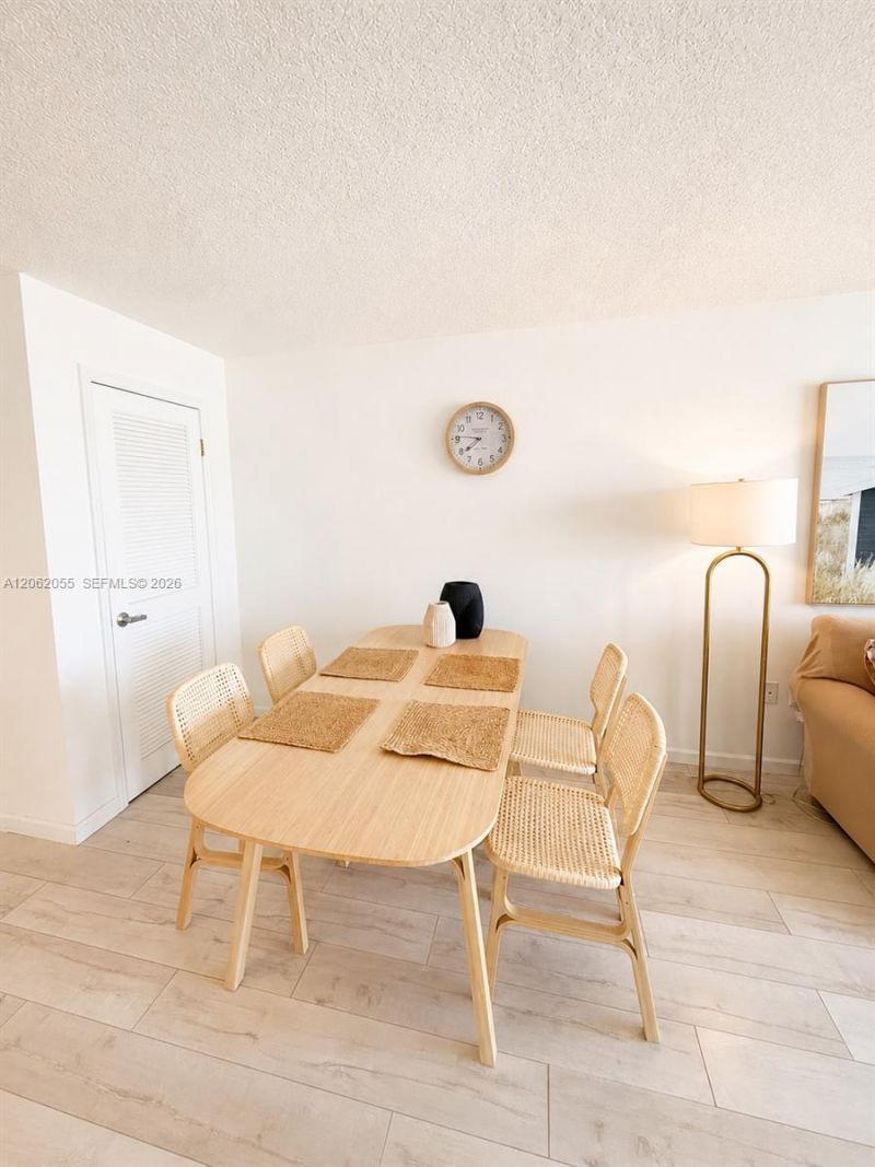 6917 Collins Ave, Unit 1026, Miami Beach, FL 33141 Photo