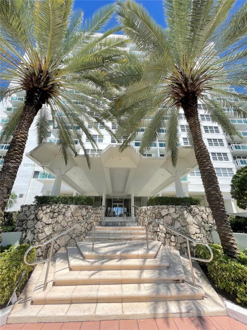 6917 Collins Ave, Unit 1026, Miami Beach, FL 33141 Photo