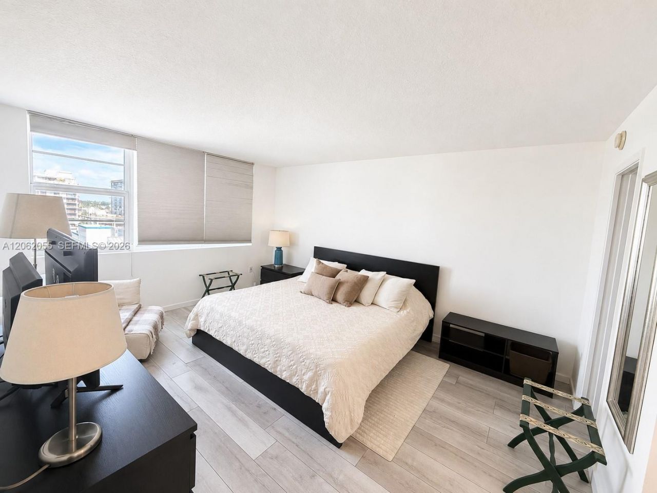 6917 Collins Ave, Unit 1026, Miami Beach, FL 33141 Photo