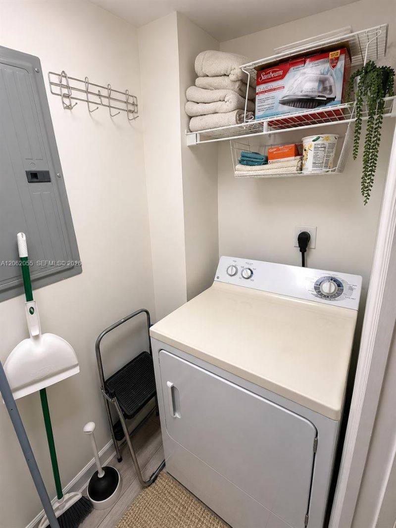 6917 Collins Ave, Unit 1026, Miami Beach, FL 33141 Photo